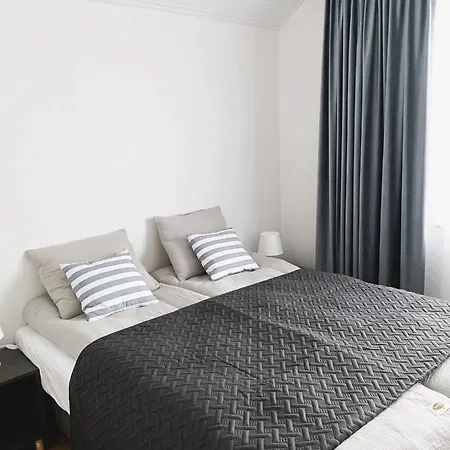 Kwatera prywatna Apartamenty Cetniewo Stoczniowcow 32 *