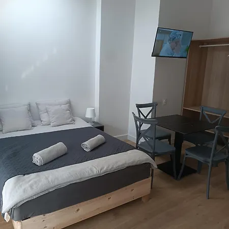 Cetniewo Stoczniowcow 32 *