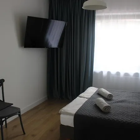 Cetniewo Stoczniowcow 32 ホームステイ Władysławowo