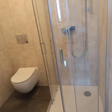 Cetniewo Stoczniowców 32