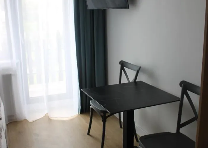 Δωμάτια σε οικογενειακή κατοικία Cetniewo Stoczniowcow 32