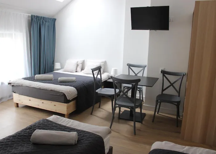 Δωμάτια σε οικογενειακή κατοικία Cetniewo Stoczniowcow 32