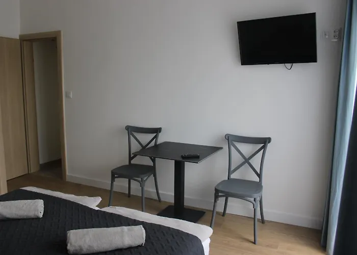 Cetniewo Stoczniowcow 32 *