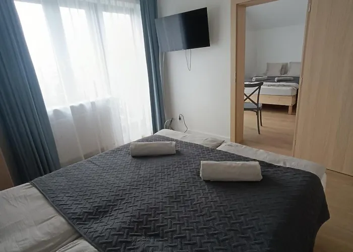 Δωμάτια σε οικογενειακή κατοικία Cetniewo Stoczniowcow 32