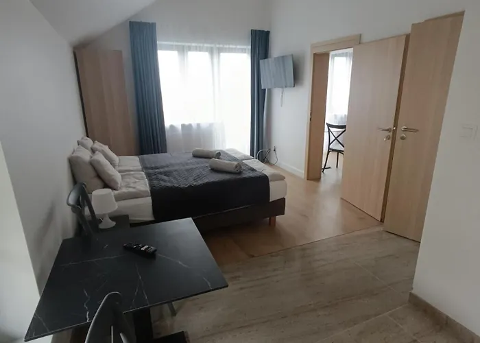 Cetniewo Stoczniowcow 32 Δωμάτια σε οικογενειακή κατοικία *