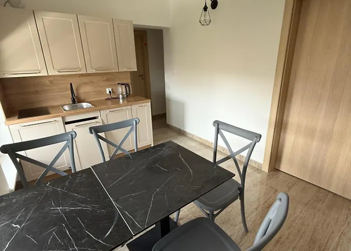 Cetniewo Stoczniowcow 32 Władysławowo