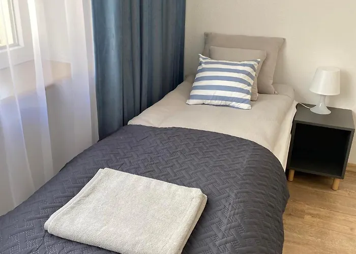 Cetniewo Stoczniowcow 32 Δωμάτια σε οικογενειακή κατοικία *